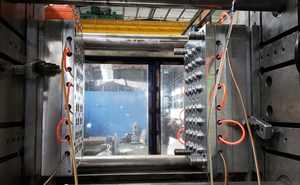 الصين العفن المورد خدمة مخصصة الدقة حقن صب المسمار البلاستيك غطاء زجاجة مياه العفن صنع - Product Image 6