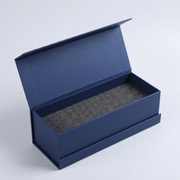 Boîte cadeau rigide à fermeture magnétique de qualité supérieure personnalisée avec insert en mousse EVA prédécoupée pour offrir des stylos de luxe