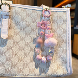 Chaîne <span class=keywords><strong>de</strong></span> <span class=keywords><strong>téléphone</strong></span> <span class=keywords><strong>portable</strong></span> en caoutchouc d'anime mignon en gros, chaîne <span class=keywords><strong>de</strong></span> <span class=keywords><strong>téléphone</strong></span> <span class=keywords><strong>portable</strong></span> universelle colorée avec sangle anti-perte, porte-clés - Product Image 4