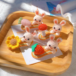 Pinzas para el Cabello con Diseño de Conejo Acostado en 3D, Estilo Pastoral, Hechas a Mano, con Fresa, para <span class=keywords><strong>Mujer</strong></span> y Niña - Product Image 2