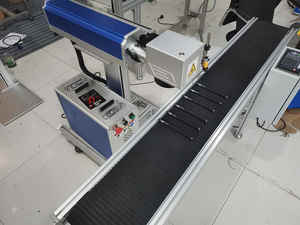 Online-Fliegen 20w 30w 50w Laser beschriftung maschine automatischer Förder stift Laser gra vierer für QR-<span class=keywords><strong>Code</strong></span> - Product Image 3