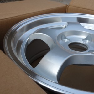 Rines <span class=keywords><strong>de</strong></span> Aleación Plateados S1 <span class=keywords><strong>de</strong></span> 14/15 Pulgadas 4x100 para Automóvil <span class=keywords><strong>de</strong></span> Pasajeros Honda Toyota <span class=keywords><strong>Mazda</strong></span> Mitsubishi Kia Diseño Cóncavo Reemplazo OEM - Product Image 3