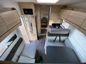 Autocaravana Blanca de Lujo para Acampar, Utilizada como Vivienda sobre Ruedas, Aplicación para Vehículos con Número OEM. Caravana Camper - Product Image 2