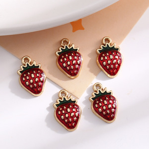 Colgante de fruta 50 unids/bolsa, abalorios de sandía y fresa, colgantes de joyería DIY de aleación de Zinc chapados en oro para hacer collares y pendientes - Product Image 3