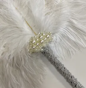 Fabricante barato grandes plumas chinas quemadas largas abanicos de novia abanico de mano abanicos de plumas de pavo real para decoración de Navidad