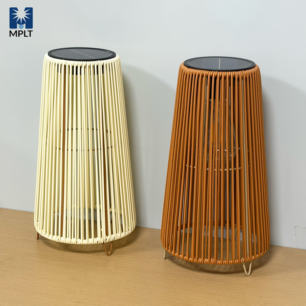 PC Solar LED Waterproof Outdoor Decorative Lights with IP55 Rating 360 Beam Angle for Garden Yard Patio Hanging Lamp