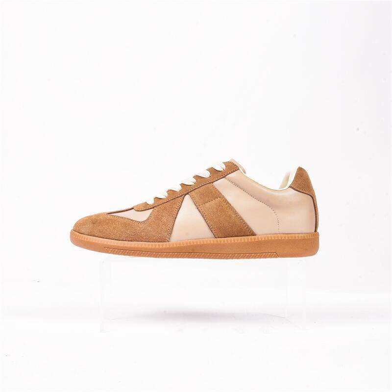 สีน้ำตาล