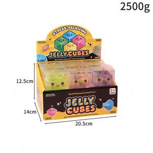 Nouveau jouet anti-stress en forme de cube de glace, mignon et souriant, à rebond lent, en maltose, pour enfants - Vente chaude - Product Image 6
