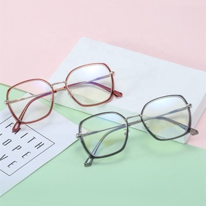 Gafas <span class=keywords><strong>Retro</strong></span> de primavera para piernas, gafas personalizadas para miopía con luz azul, gafas lisas, lentes transparentes, monturas cuadradas de gran tamaño para gafas - Product Image 3