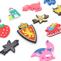 Aimant de réfrigérateur personnalisé OEM avec logo 2D/3D en PVC souple, écologique, imprimé en typographie, pour la décoration intérieure et la promotion