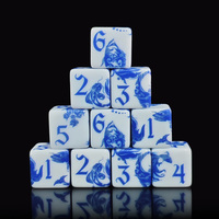 Dés en acrylique D6 personnalisés de 16 mm avec logo, motif poisson Koi bleu, pour DND, jeux de table - Vente en gros