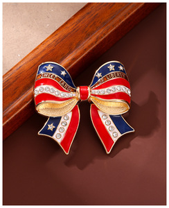 Broche de esmalte con forma de cangrejo, con campana de aleación colorida <span class=keywords><strong>y</strong></span> bandera estadounidense, recuerdo del 250 aniversario - Product Image 6