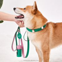 Pochette Distributrice de Sacs à Déjections Canines en Cuir PU Cylindrique Mignonne – Accessoire pour Animaux de Compagnie pour la Promenade en Extérieur