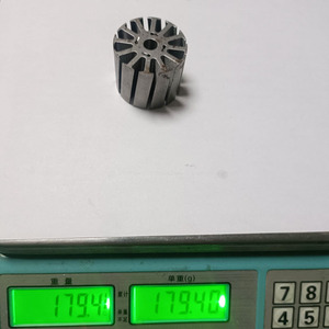 China Fabrik Professionelle Laserschneidung Kleinserien-Anpassung Siliziumstahl 20JNEH1500 Rotor-<span class=keywords><strong>Stator</strong></span>-Kern 8mm Wellenmotoren FX Marke - Product Image 5