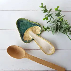 Repose-cuillère en céramique pour la maison dans une assiette de cuisine de style champignon napperons Table à manger cadeau parfait pour la femme