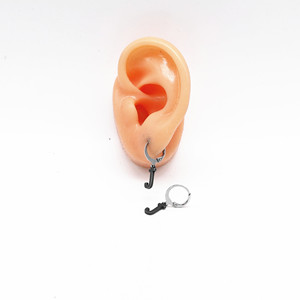 Boucles d'oreilles créoles et clous en acier titane rétro Yunnique, lettre T, en acier inoxydable 316, bijoux de mode géométriques, origine Guangzhou - Product Image 4
