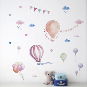 Bonito adhesivo de pared con forma de globo aerostático para habitaciones infantiles, calcomanía de PVC de 30x90cm ZY890P - Product Image 1