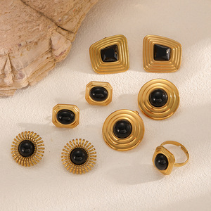 Ensemble de boucles d'oreilles géométriques en zircon noir et acier inoxydable, bijoux de fête, clous et anneaux, design unique et tendance - Product Image 1