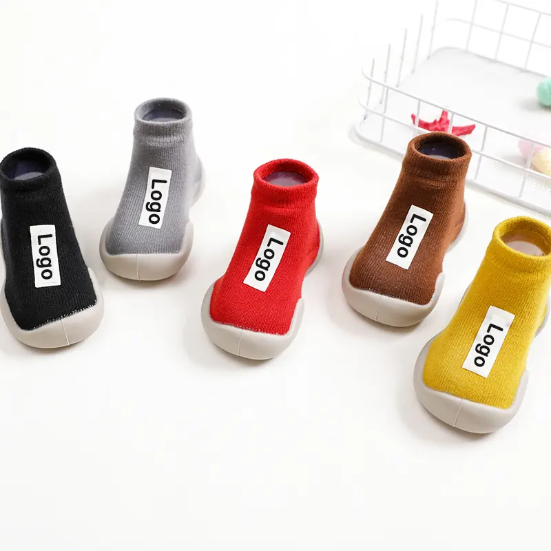 XL-B01 personalizzato il tuo design logo calzini in cotone bambino antiscivolo suole in gomma bambino personalizzato calzino scarpe