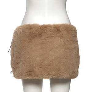 ชุดเซ็ตผู้หญิง Viviblook Z1230ST03 ใหม่ เสื้อครอปแขนกุดแบบไม่มีสาย แต่งปกขนสัตว์ ประดับเลื่อม กระโปรงผ้าพลัฌ ชุดสองชิ้น - Product Image 6