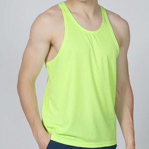 เสื้อกล้ามออกกำลังกายผู้ชาย ผ้าฝ้าย 95% แบบไม่มีแขน ลายเรียบ สำหรับยิม วิ่ง เล่นกีฬา ผ้าเจอร์ซีย์ ดีไซน์เรียบง่าย - Product Image 5