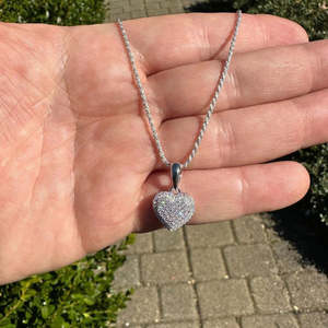 Colgante de Diamante Redondo en Forma de Trébol en Oro Blanco de 18K, 0.23 CT, Amuleto de Alta Calidad, Regalo Romántico de Compromiso para Mujer, Moderno - Product Image 3