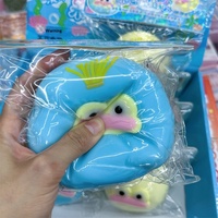 Jouet en caoutchouc souple anti-stress en forme de poisson avec de grands yeux, design mignon, rebond lent, pour les enfants de 8 ans et plus