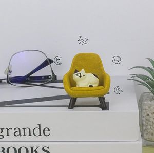 2 Packs Miniatuur Kattenbeeldjes Met Kleine Stoel-Hars Kattenfiguren, <span class=keywords><strong>Kitten</strong></span> Miniatuur Bureauaccessoires-Perfect Cadeau Voor Kattenliefhebber - Product Image 3