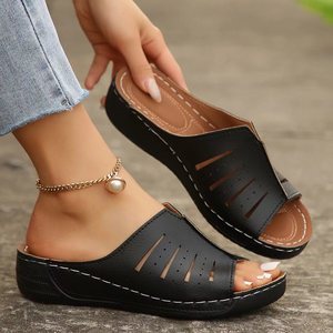 Sandales pour femmes Sandales à talons Peep Toe Sandales d'été Chaussures compensées pour femmes Sandales à talons 2024 Nouvelles pantoufles compensées Chaussures d'été pour femmes - Product Image 4