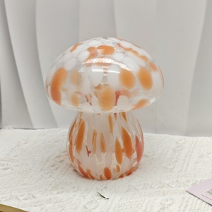 Lampada LED a Forma di Fungo in Vetro Soffiato a Mano di Alta Qualità, Decorazione Pasquale con Luce Calda - Giallo, Bianco o Ambra - Product Image 4