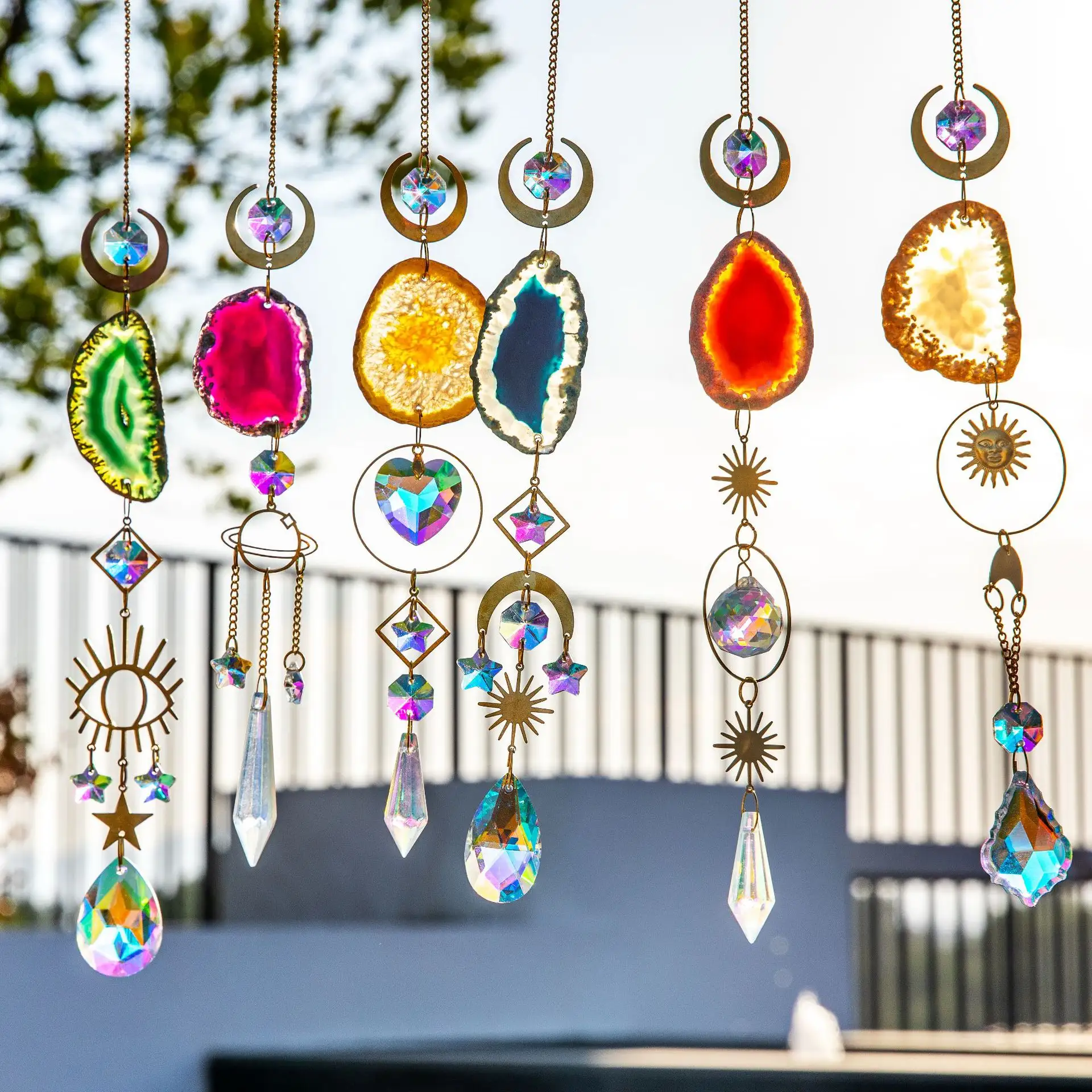 Tranche d'agate attrape-soleil en cristal Rainbow Maker Hanging Crystal Window Prism Witch Suncatcher Windchime Wall Decor