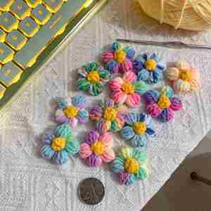 Accesorios de Joyería Hechos a Mano, Hermosas Flores de Ganchillo, Flores Tejidas, Pequeñas Horquillas para el Cabello, Accesorios para Suéteres - Product Image 4