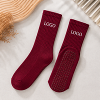 Chaussettes d'hiver personnalisées antidérapantes pour enfants, yoga et pilates, OEM ODM, faible MOQ, respirantes avec grip en silicone pour studio de yoga et fitness