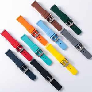 Bracelet de montre en silicone étanche de qualité supérieure, vert, compatible avec les montres de plongée de luxe, bracelet universel à libération rapide - Product Image 3