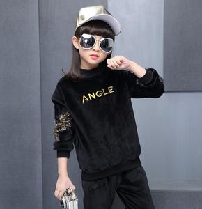 Ropa Infantil al por Mayor, Conjuntos de Dos Piezas de Terciopelo Dorado con Bordado de Águila para Niños y Niñas, Otoño - Product Image 2