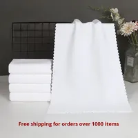 Serviettes carrées blanches en microfibre jetables en gros, en stock, pour bain, cadeau, hôtel, salon, bain de pieds, non pelucheuses