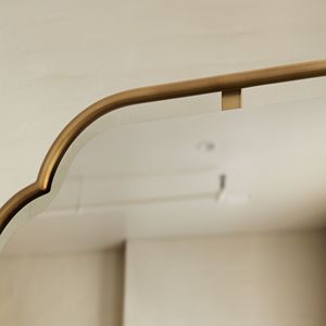 Customized Floating Metal Iron <strong>Frame</strong> Modern Wall <strong>Mirror</strong> Durable <strong>Decorative</strong> Art for Home Use - Product Image 6