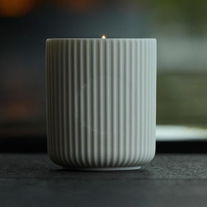 Nouveau pot à bougie personnalisé en céramique blanche avec logo sur mesure pour la vente directe - Product Image 5