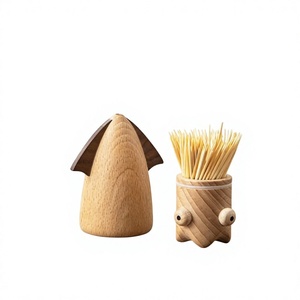 Porte-cure-dents en bois fait main, design visage de dessin animé, bois naturel, décoration de table, accessoire de cuisine - Product Image 5