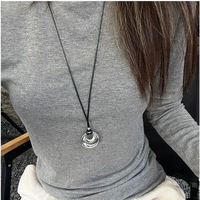 Collier coréen sportif à pendentif géométrique en alliage noir, chaîne longue unisexe de luxe pour sweats à capuche, Nouveautés 2025