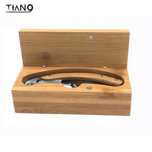 Mini <span class=keywords><strong>boîte</strong></span> en bambou gravée professionnelle <span class=keywords><strong>Ouvre</strong></span>-vin classique <span class=keywords><strong>Ouvre</strong></span>-vin manuel - Product Image 4