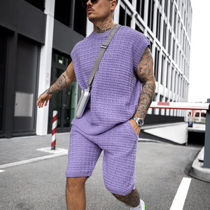 Tuta da uomo lavorata a maglia autunno 2 pezzi Set 2022 nuovi pantaloncini Casual a maniche corte Set moda uomo tuta da Jogging sportiva allentata abbigliamento - Product Image 4
