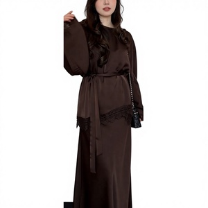 Willson Elegante Satin-Abaya-Bluse für Muslimische Frauen Asymmetrische Spitzenverzierung Übergröße Einheitsgröße für Eid - Product Image 4