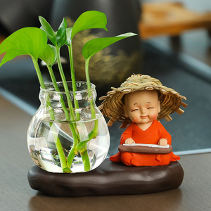 Figurine de moine en chapeau de paille, vase de bureau en résine, style zen asiatique, décoration de bureau, cadeau - Product Image 1