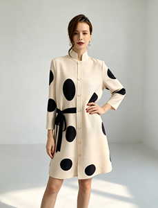<span class=keywords><strong>Abito</strong></span> casual da donna in pizzo, a <span class=keywords><strong>maniche</strong></span> <span class=keywords><strong>lunghe</strong></span>, a <span class=keywords><strong>pois</strong></span>, lunghezza al ginocchio, per tutti i giorni - Product Image 1