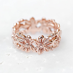 Anello Girasole Margherita Stile Foresta, Fascia Floreale alla Moda, Elegante Accessorio Ispirato alla Natura per Feste e Outfit Quotidiani - Product Image 2
