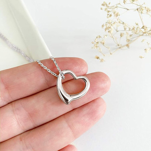 Collana con ciondolo a forma di cuore per donna, gioielli semplici e alla moda, regalo per l'uso quotidiano - Product Image 3