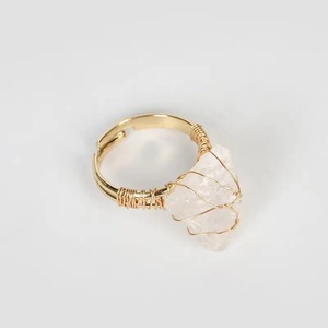 Anillo vivo de piedra natural al por mayor, anillo ajustable de alambre enrollado a mano de cristal crudo irregular - Product Image 3