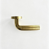 Manija de puerta de chapa metálica estampada SS304, palanca hueca en forma de S, acabado cepillado en bronce, oro pulido, rosa circular, para interior de villas y puertas de madera.