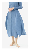 Costume deux pièces de base de couleur unie, nouveau produit de printemps 2023, grande demi-jupe pivotante, manches longues, col en v, robe et robe